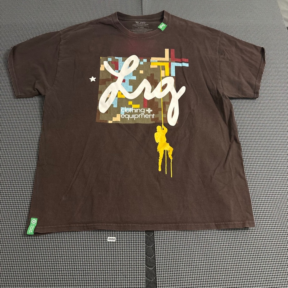 LRG Lifted Research Group Mens XL Brown Graphic T-Shirt‎ Streetwear Pixel Camo